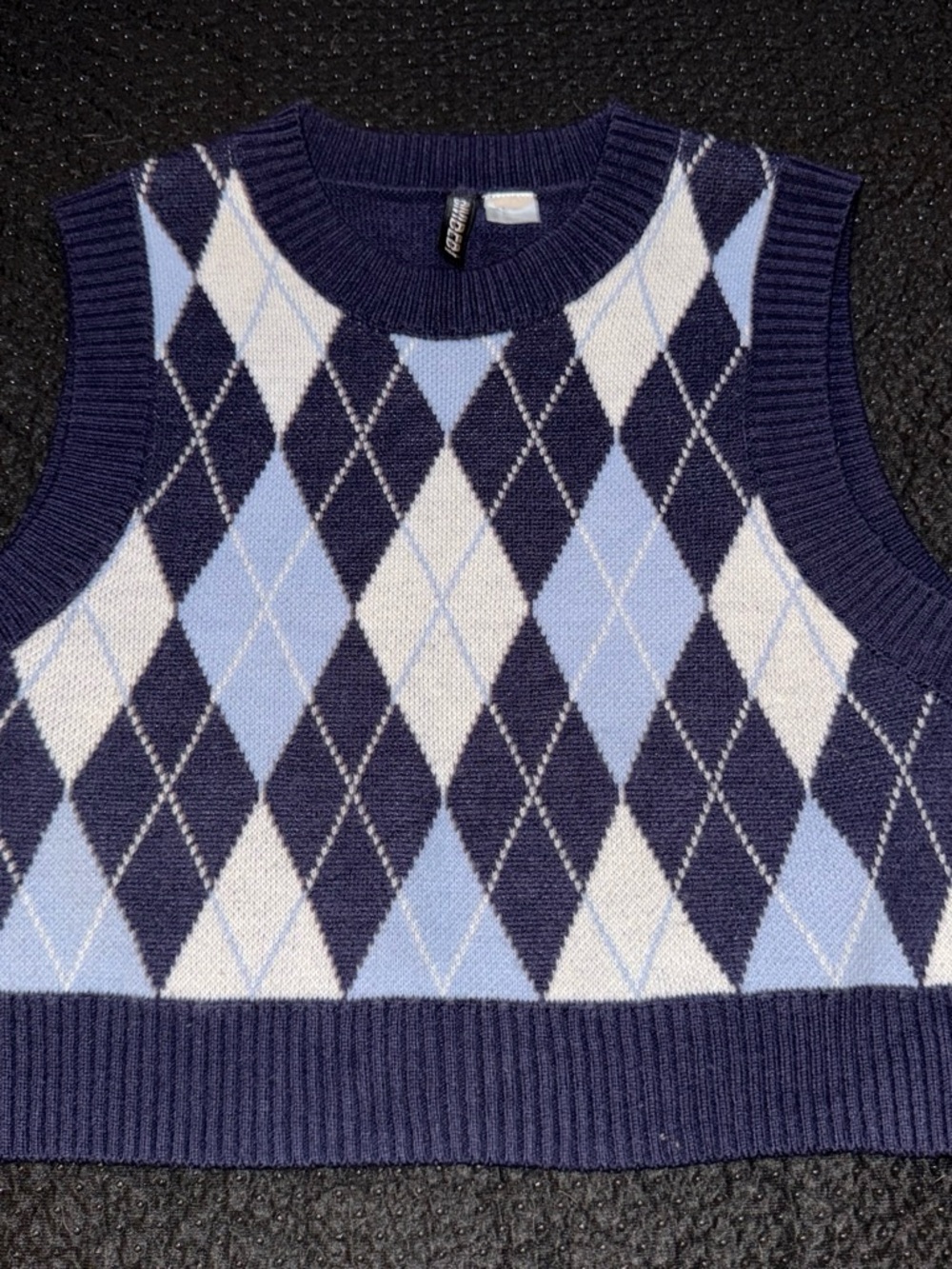 H&M Women’s Navy, Light Blue & White Argyle Crewneck Sweater Vest